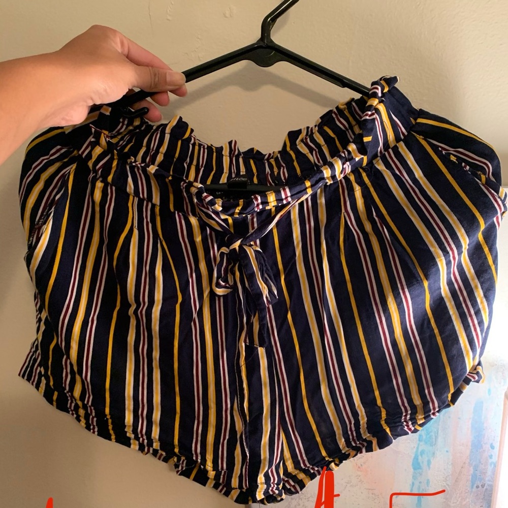 Linen shorts